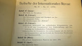 Konvolut von 11 Beiheften der Internationale Revue über die gesamten Armeen und Flotten des Jahres 1904 in einem Band gebunden. Aus dem Inhalt: Raids der Kavallerie, Wehrmacht Japans und Russland zur See, Beschießung der Belleisle