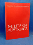 Militaria Austriaca. Nr.5: Jahrgangsabzeichen Theres. Militärakademie/Werndl-Gasser Pistole/Helm kgl .lombar. Leibgarde/Säbeltaschen k.k. Husaren