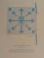 Preußische Fahnen und Standarten. 24 Sechsfarbendrucke nach Originalzeichnungen von Kareus und Reinhold Redlin in Mappe.